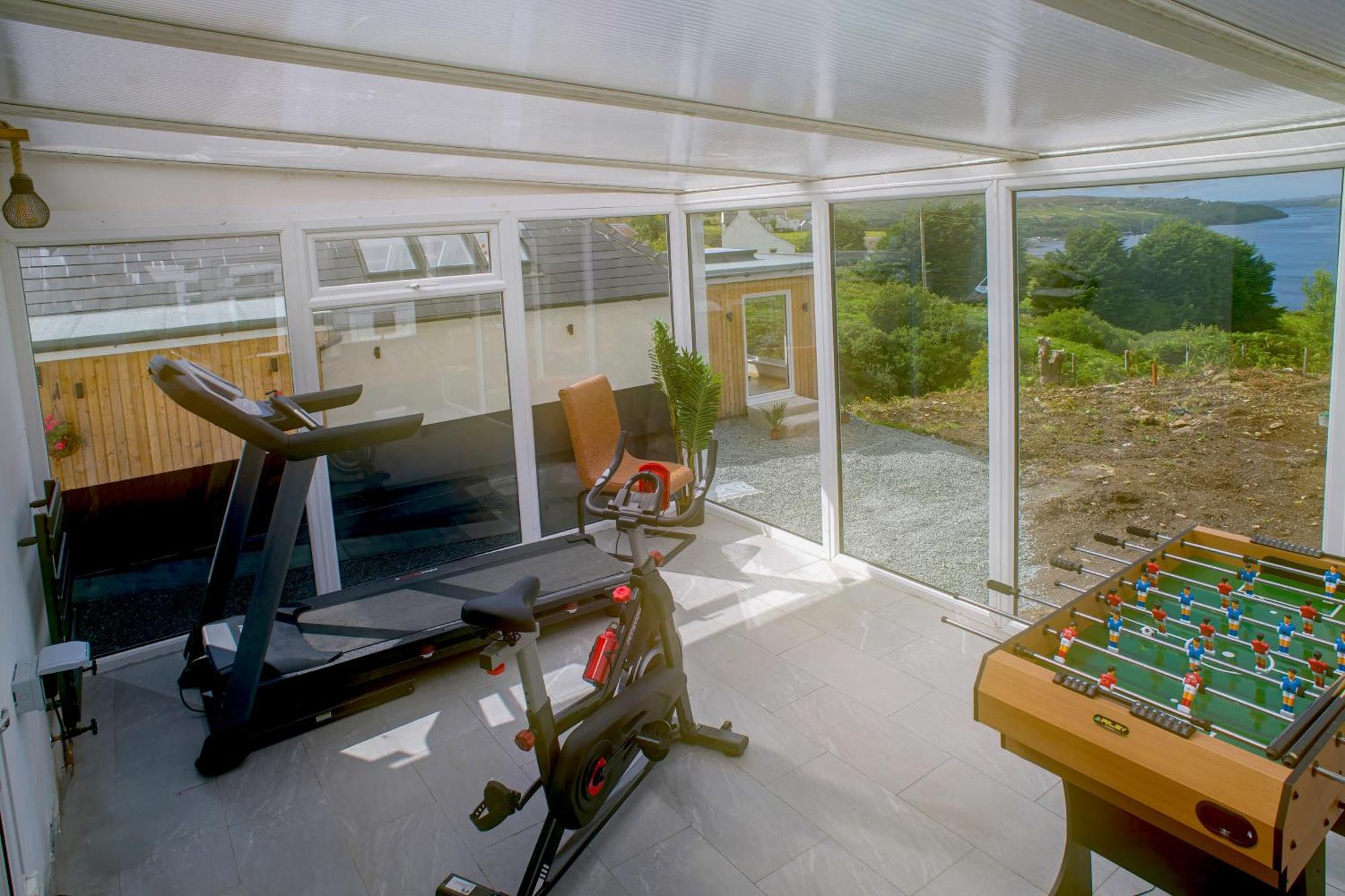 Luxury 4 Bedroom Cottage With Stunning Views Near Fairy Pools! คาร์บอสท์ ภายนอก รูปภาพ