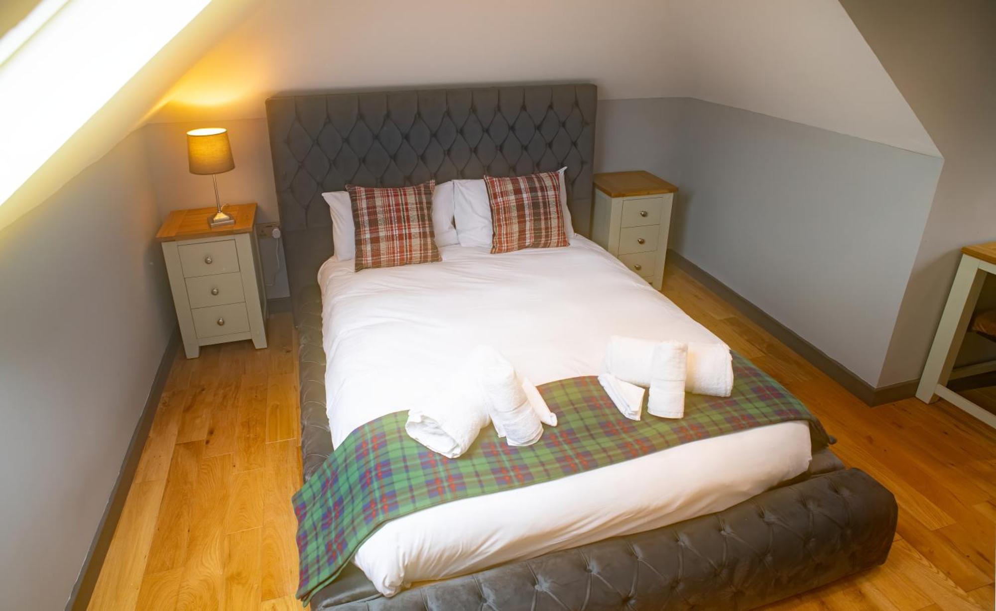 Luxury 4 Bedroom Cottage With Stunning Views Near Fairy Pools! คาร์บอสท์ ภายนอก รูปภาพ